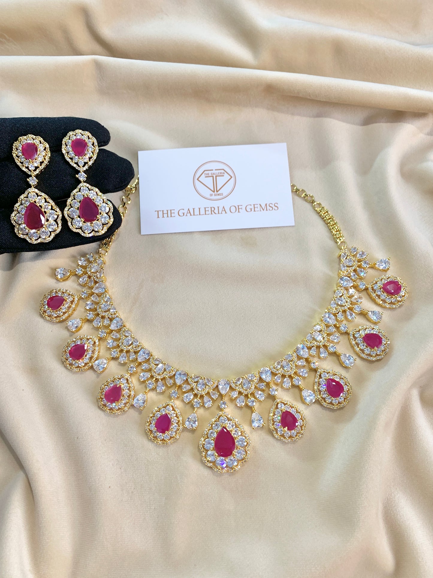 Sara Bridal Necklace