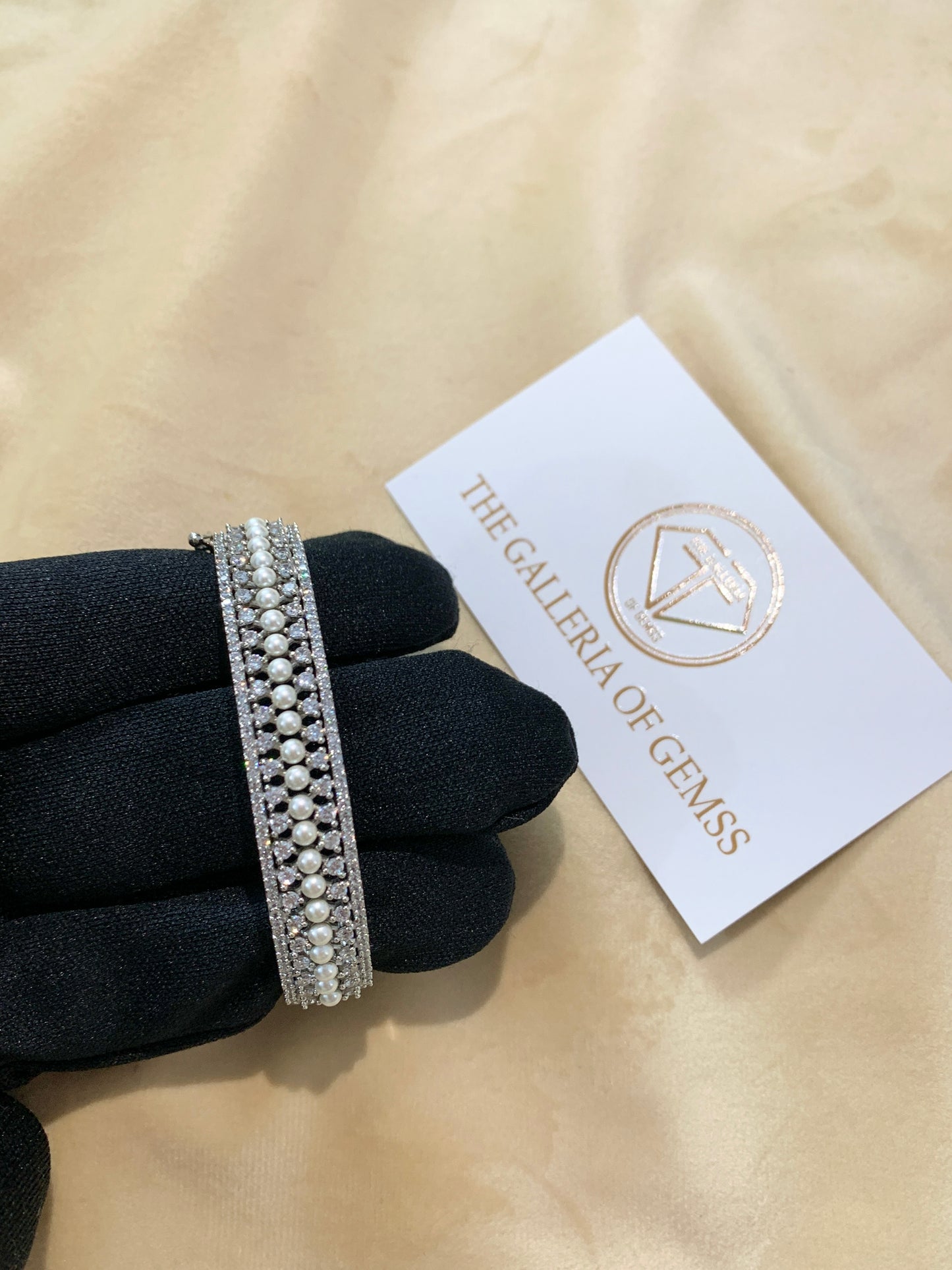 Dina diamond and pearl bracelet
