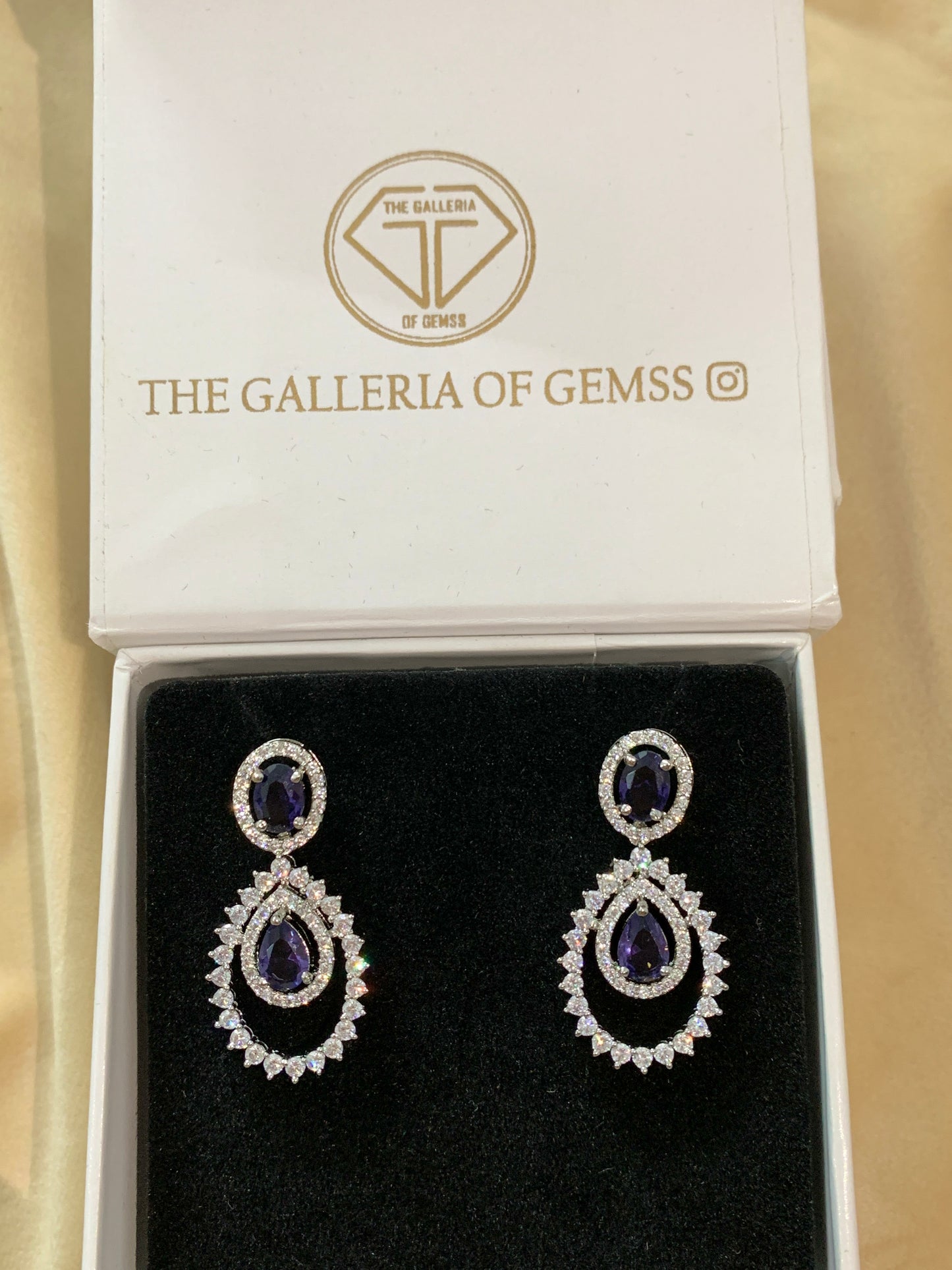 Bela Earrings