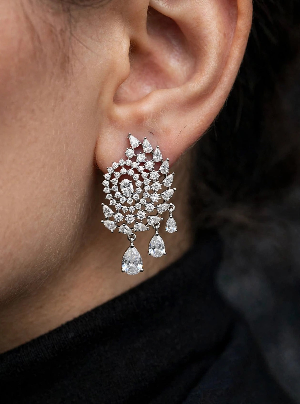 Lyra droplet earrings