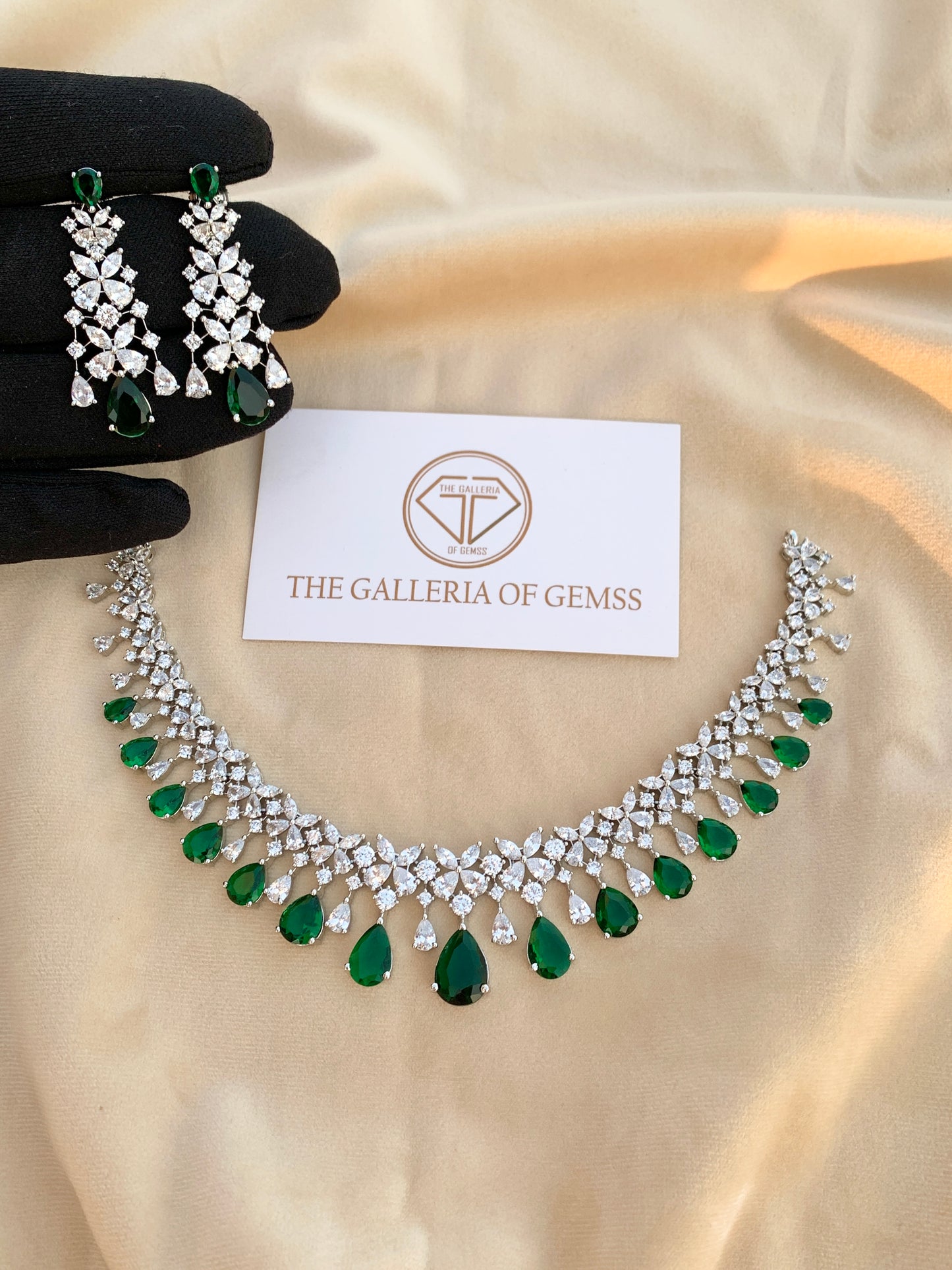 Adah diamond droplet necklace