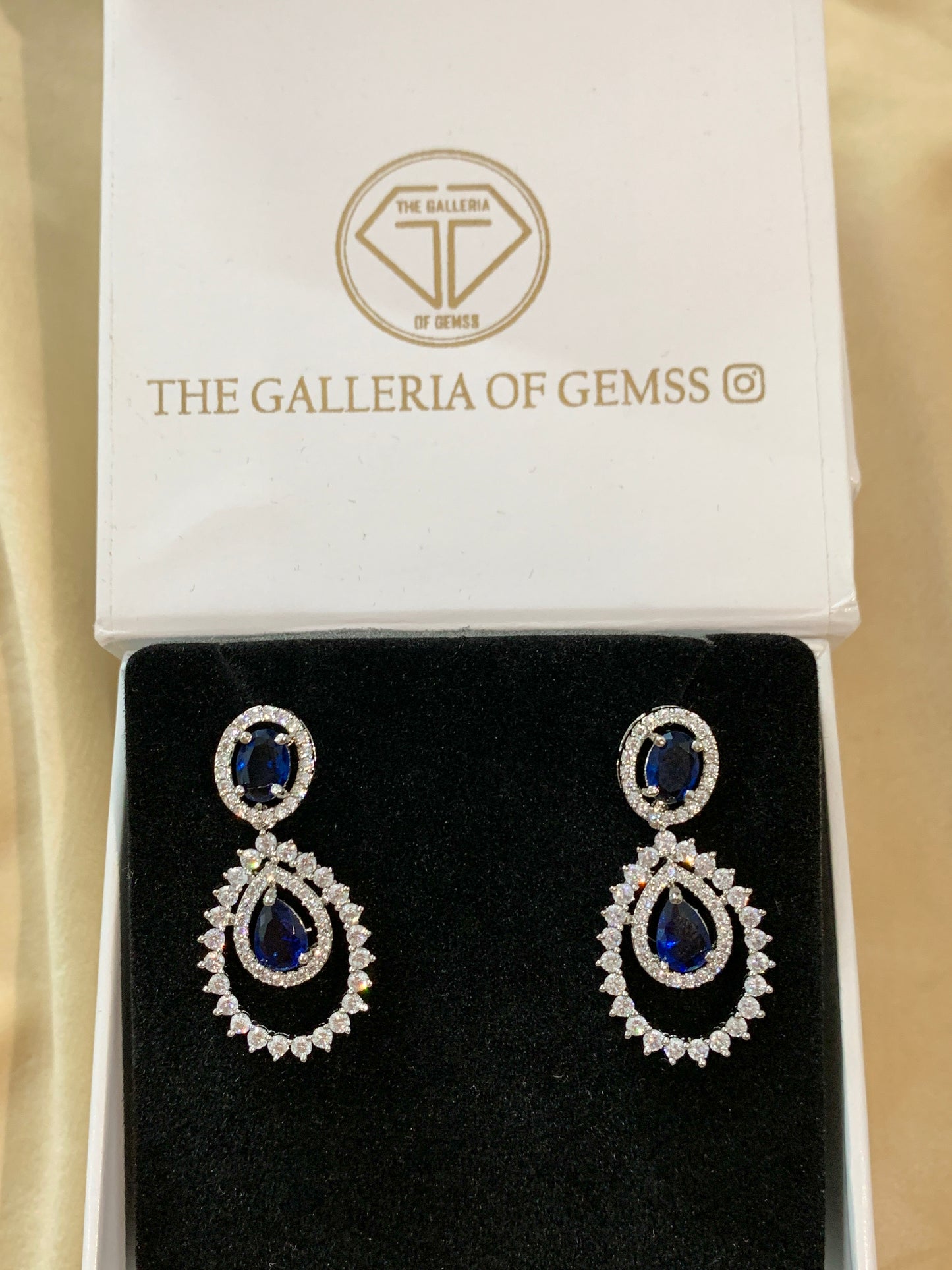 Bela Earrings