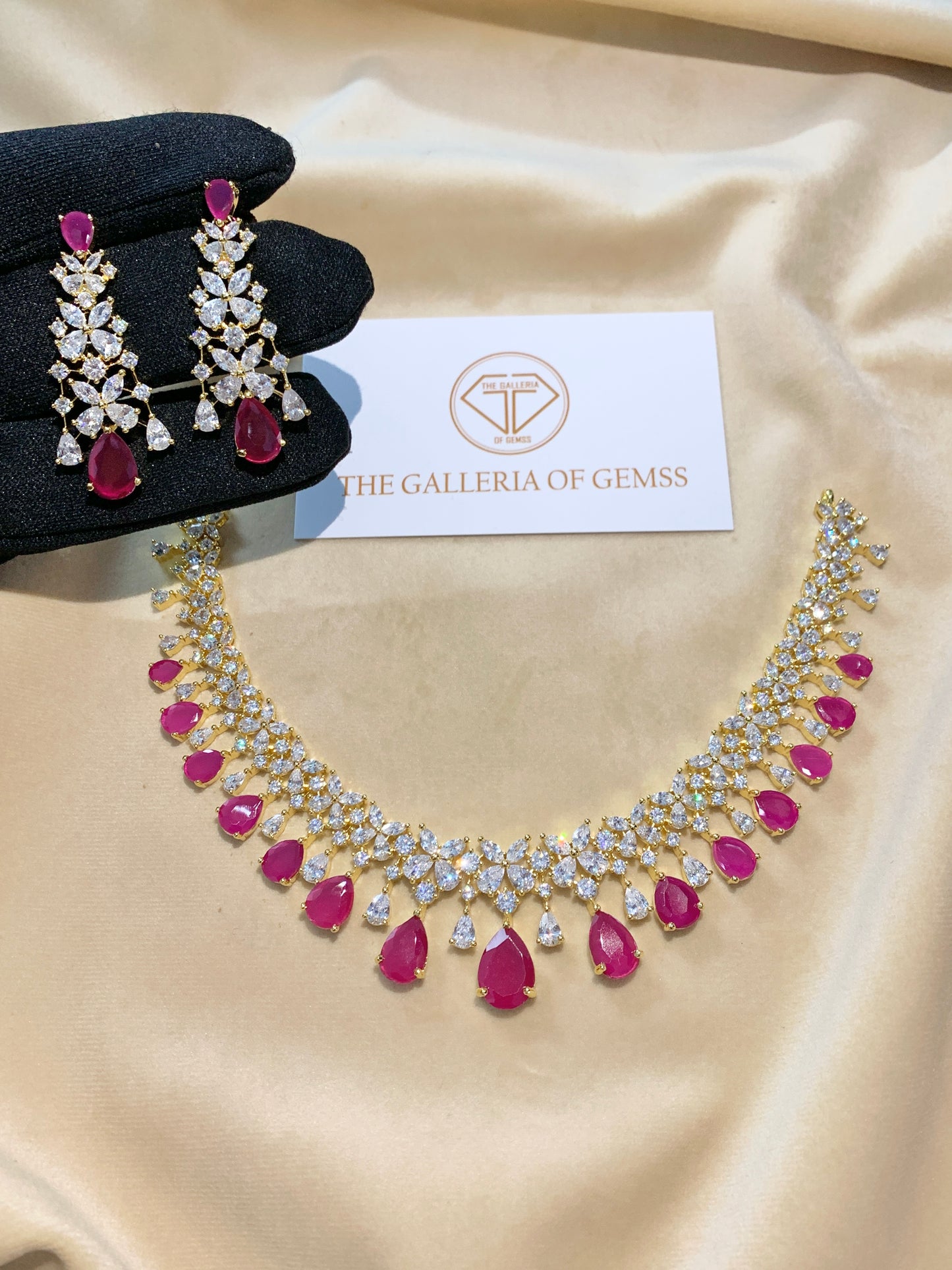 Adah diamond droplet necklace