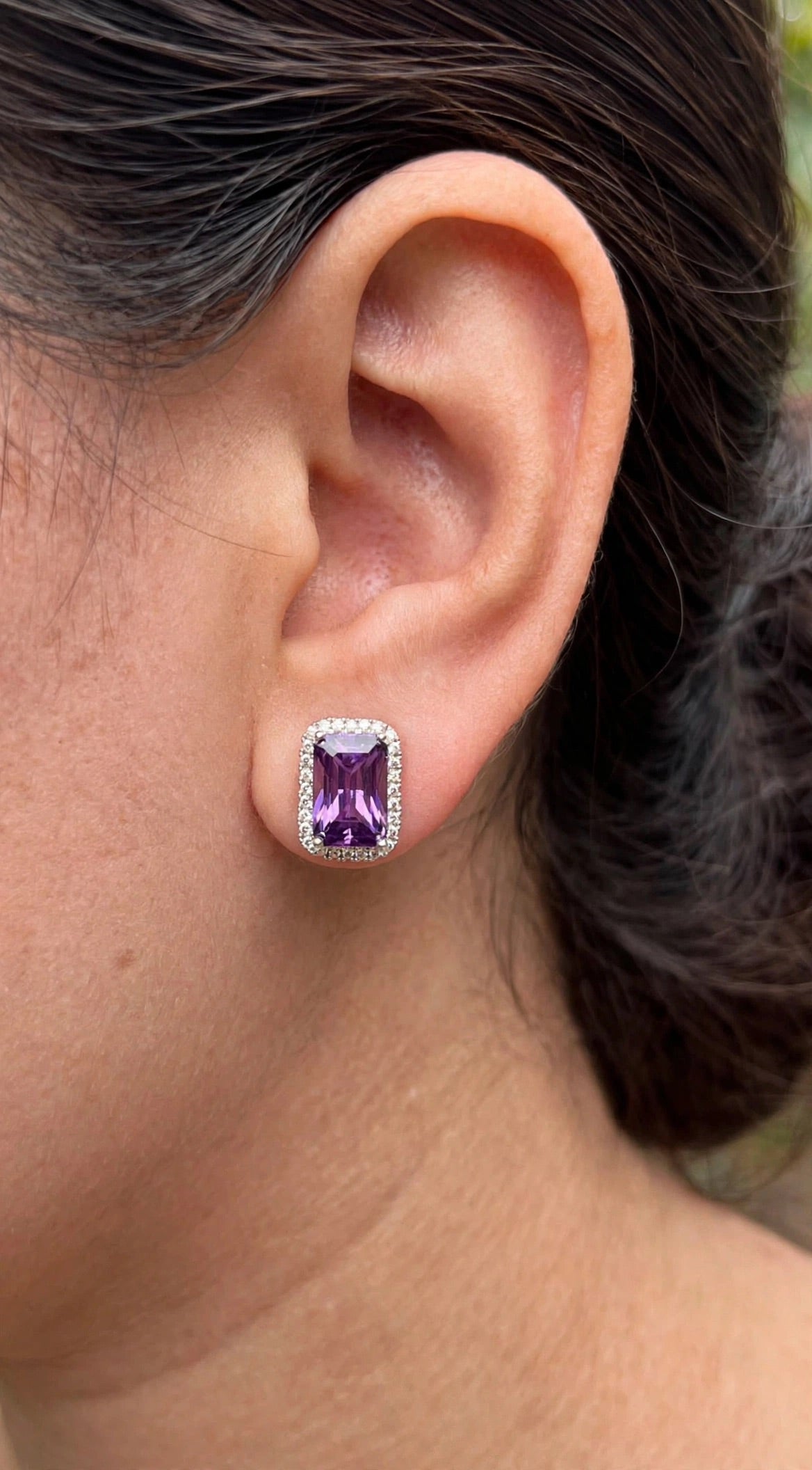 AURELIA Emerald Halo Studs