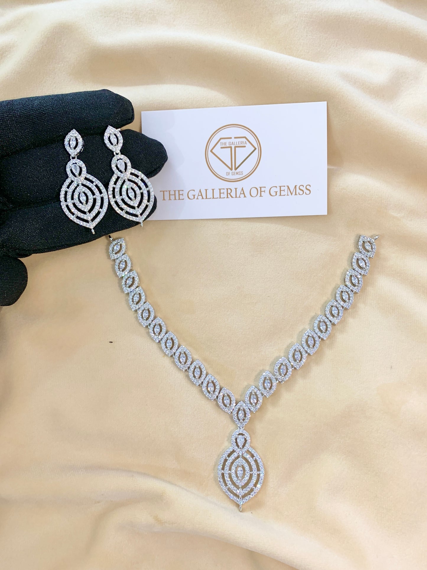 Leema diamond necklace