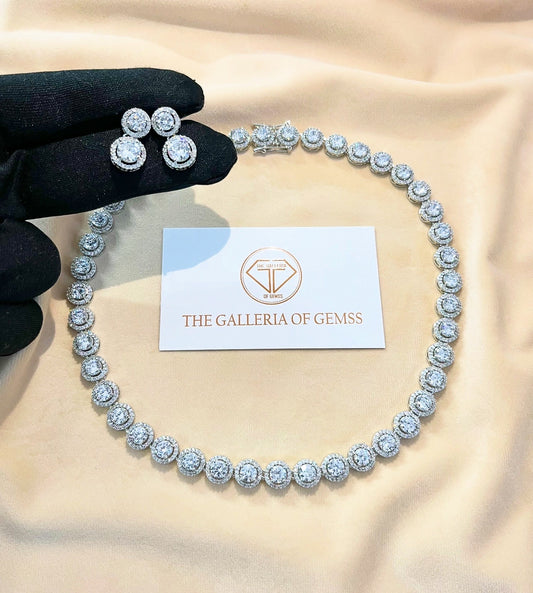 Hani halo diamond necklace