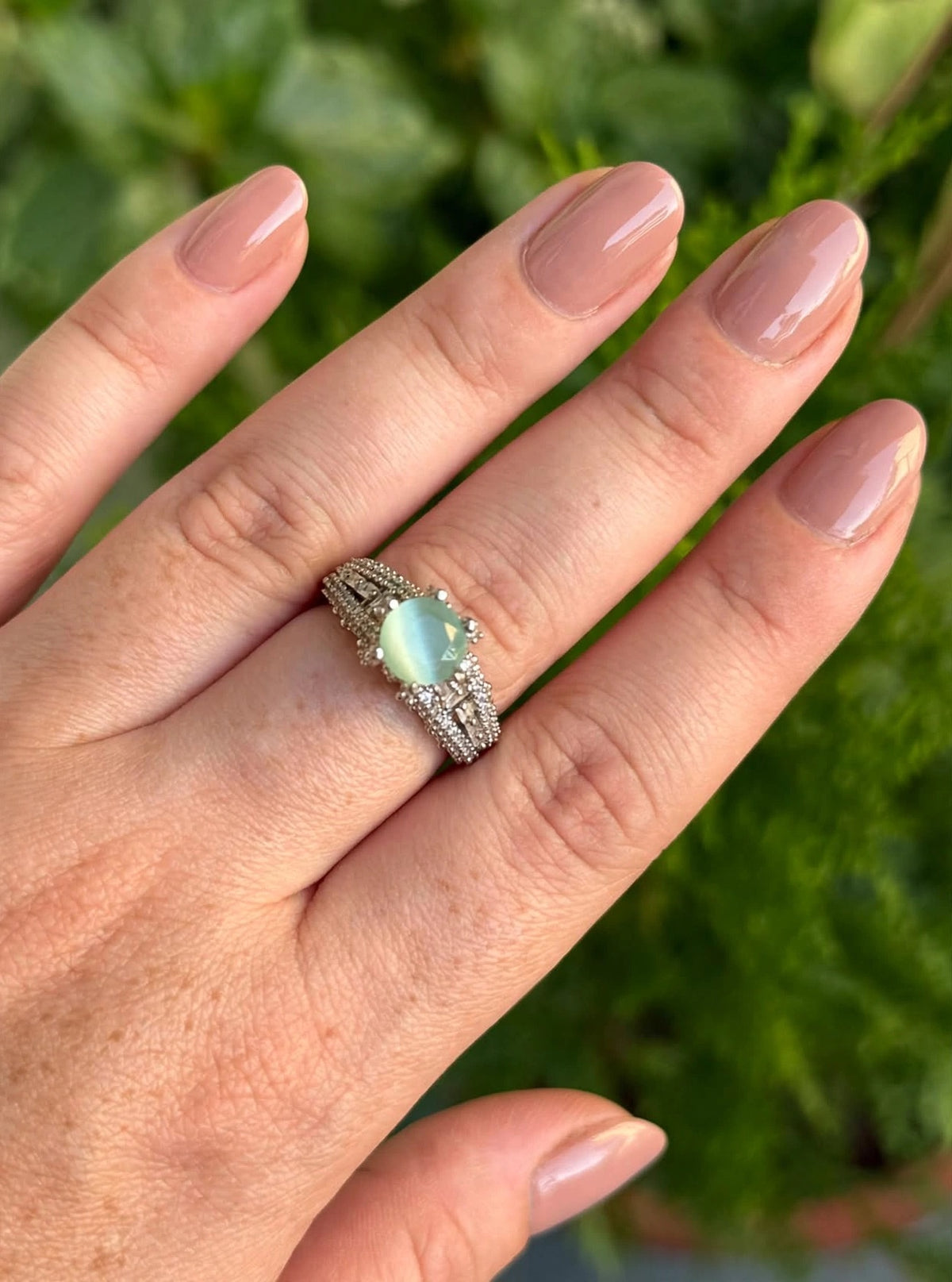 Mint Cat's Eye Vintage Crown Ring